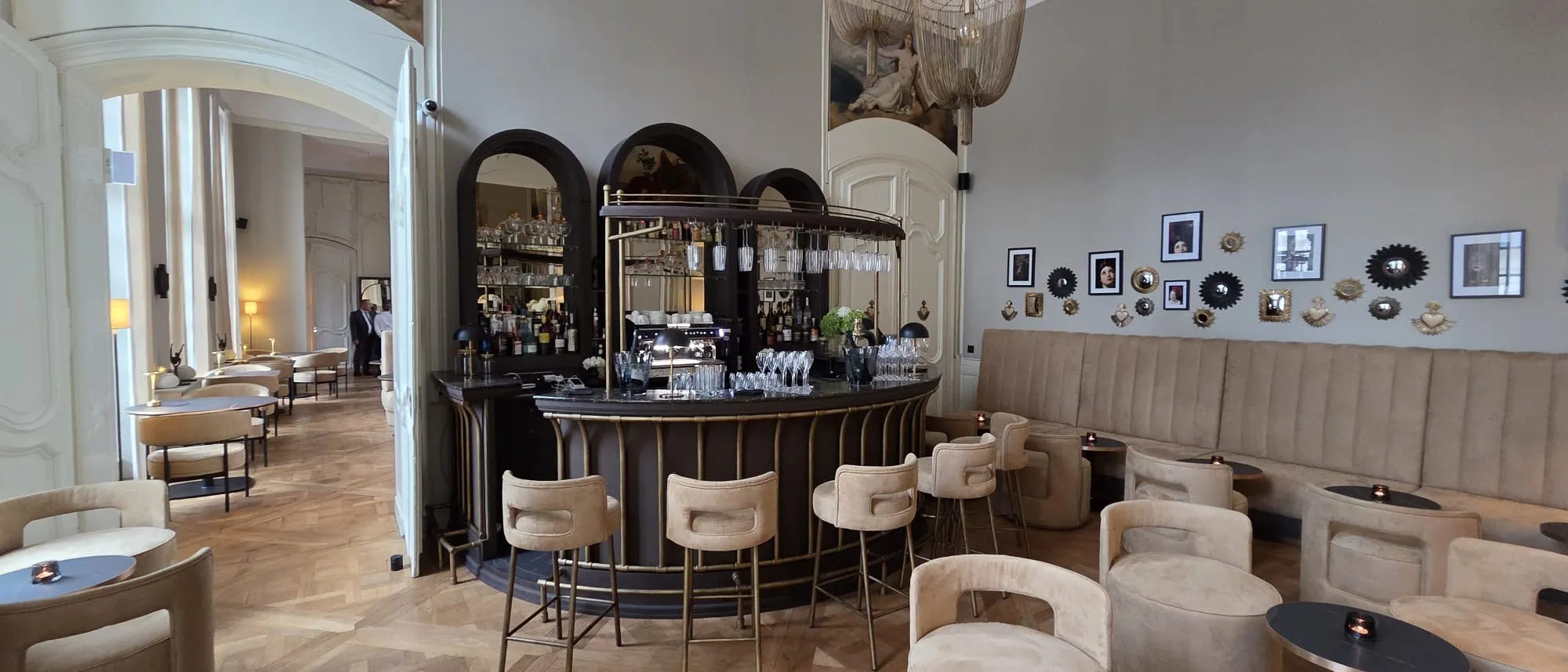 Hôtel Royal Beaulaincourt, Béthune 7 av 7